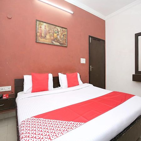 Oyo 12972 Hotel Krishna Castle Amritsar Eksteriør billede