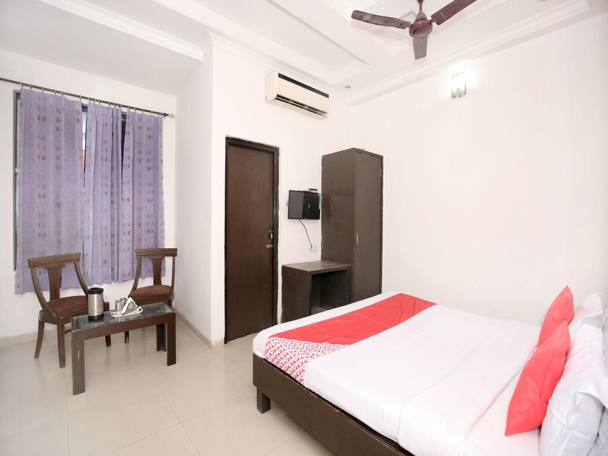 Oyo 12972 Hotel Krishna Castle Amritsar Eksteriør billede