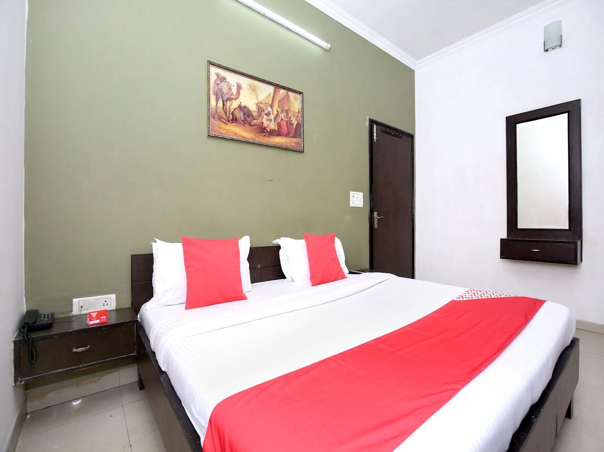 Oyo 12972 Hotel Krishna Castle Amritsar Eksteriør billede
