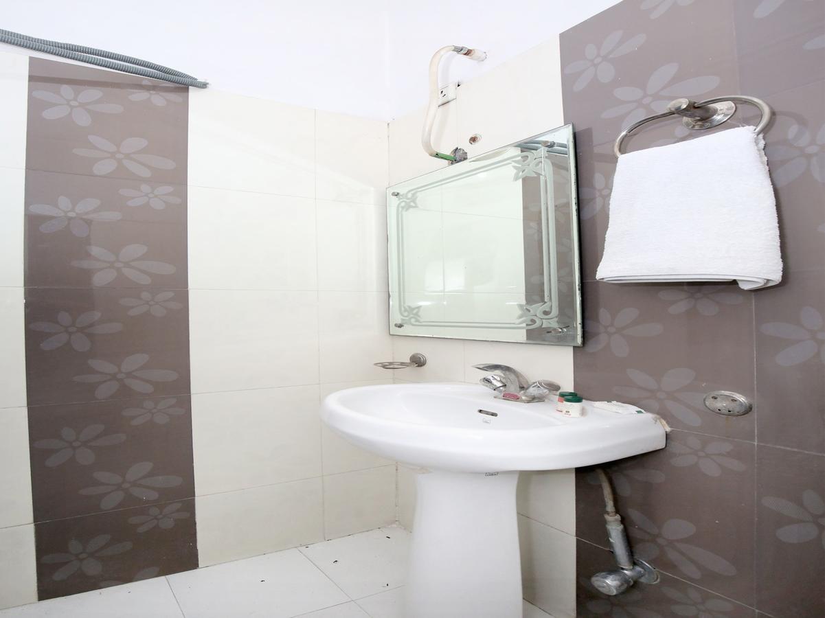 Oyo 12972 Hotel Krishna Castle Amritsar Eksteriør billede