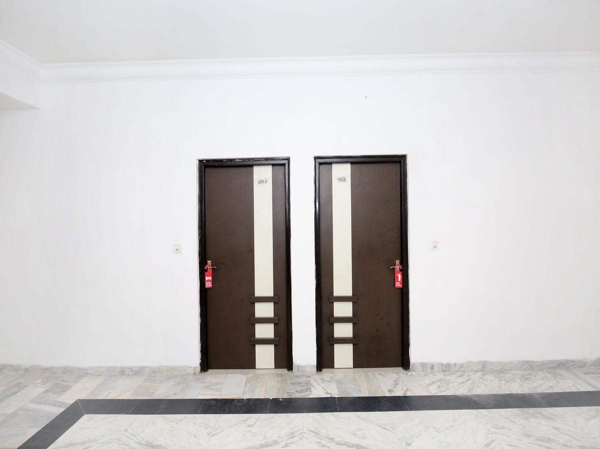 Oyo 12972 Hotel Krishna Castle Amritsar Eksteriør billede